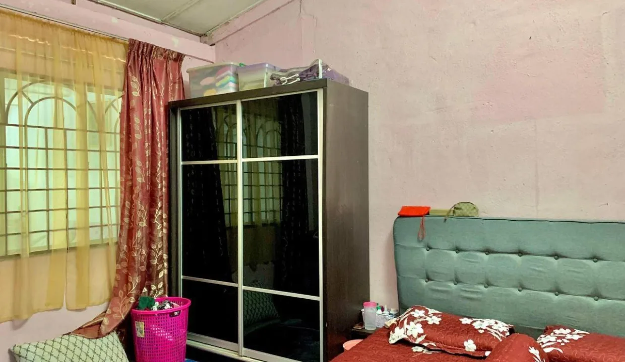 RUMAH_TERES_SETINGKAT_TAMAN_ULU_TIRAM_JOHOR_BAHRU_JOHOR_5