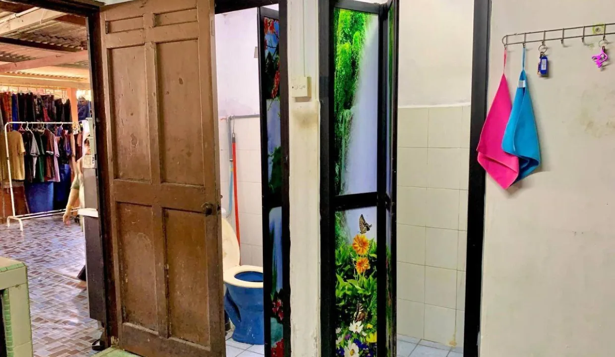 RUMAH_TERES_SETINGKAT_TAMAN_ULU_TIRAM_JOHOR_BAHRU_JOHOR_9