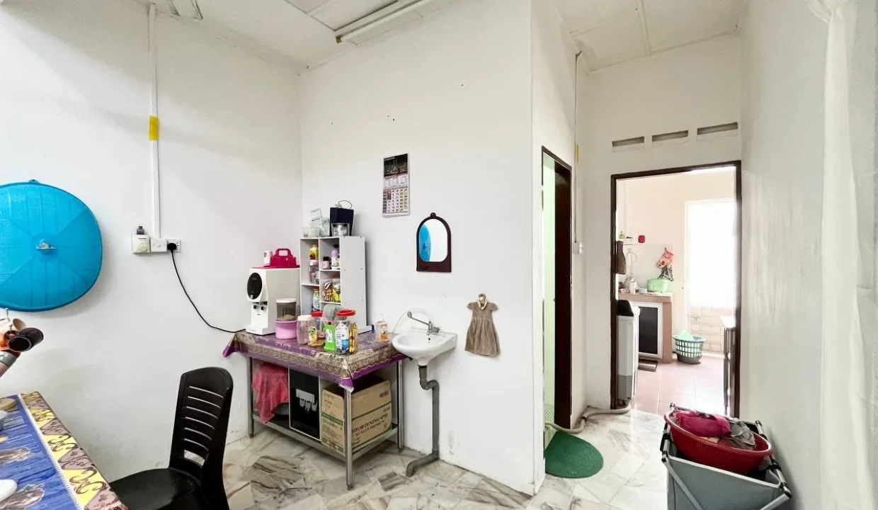 RUMAH_TERES_SETINGKAT_JALAN_SURIA_TAMAN_MATAHARI_KLUANG_JOHOR_13